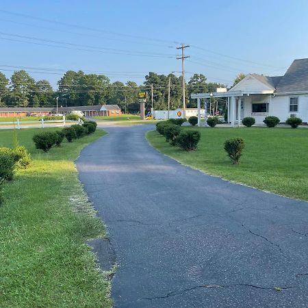 Kenwood Court Motel Wilson Εξωτερικό φωτογραφία