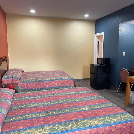 Kenwood Court Motel Wilson Εξωτερικό φωτογραφία