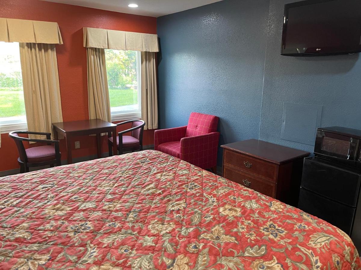 Kenwood Court Motel Wilson Εξωτερικό φωτογραφία